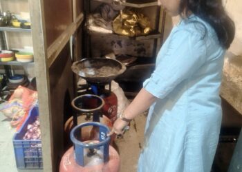 एलपीजी कालाबाजारी पर प्रशासन का बड़ा शिकंजा, अवैध संग्रहण पर होगी सीधी जेल, 72 गैस एजेंसियां प्रशासन के रडार पर, 14 सिलेंडर जप्त