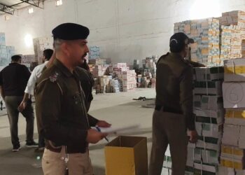 5 करोड़ से अधिक की फर्जी एनसीईआरटी किताबों का भंडाफोड़, ट्रक और गोदाम से भारी खेप बरामद