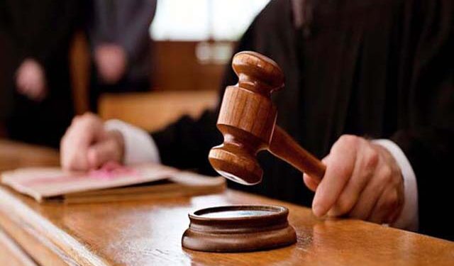 अवमानना याचिका में सख्त रुख: नियमितीकरण के आदेश की अवहेलना पर सचिव तलब