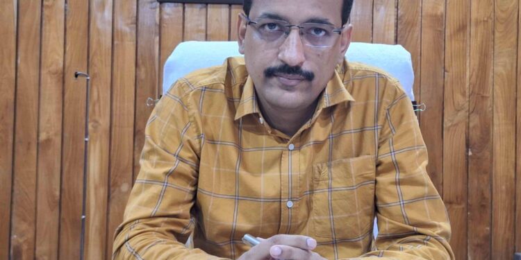 वनाग्नि से निपटने को पूरी तरह तैयार हल्द्वानी वन प्रभाग, सभी क्रू स्टेशन सक्रिय: डीएफओ कुंदन कुमार