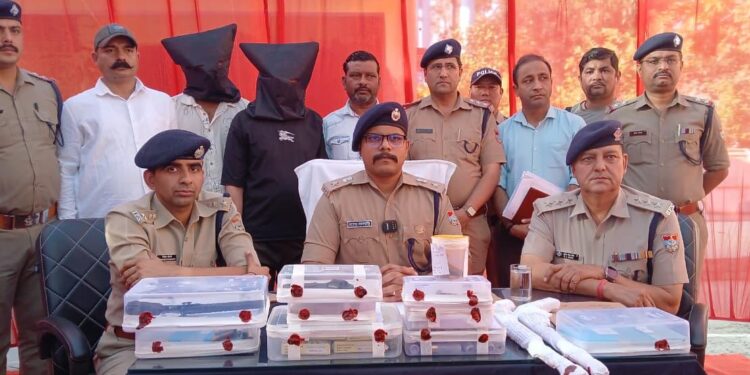 ‘ऑपरेशन प्रहार’ में बड़ा खुलासा: अंतर्राज्यीय हथियार तस्करी गिरोह ध्वस्त, जम्मू-कश्मीर तक सप्लाई का नेटवर्क बेनकाब