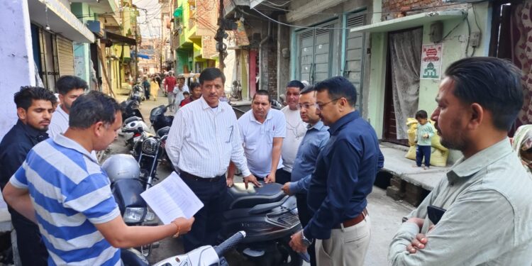 बनभूलपुरा रेलवे प्रकरण: आवास योजना के फार्मों की जांच तेज, एक सप्ताह में पूरा होगा भौतिक सत्यापन