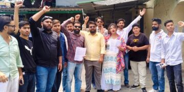हल्द्वानी में गैस संकट पर युवा कांग्रेस का हल्ला बोल, प्रशासन को सौंपा ज्ञापन