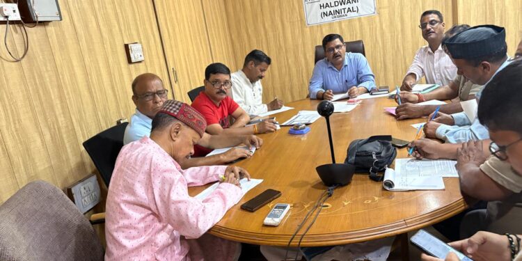 8 जून से घर-घर पहुंचेगा चुनाव आयोग का अभियान, मतदाता सूची पुनरीक्षण को लेकर प्रशासन ने कसी कमर