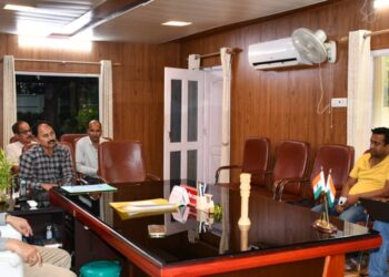 आरटीई दाखिलों में होगी सख्ती, आय प्रमाण पत्र और दस्तावेजों की होगी गहन जांच: आयुक्त दीपक रावत