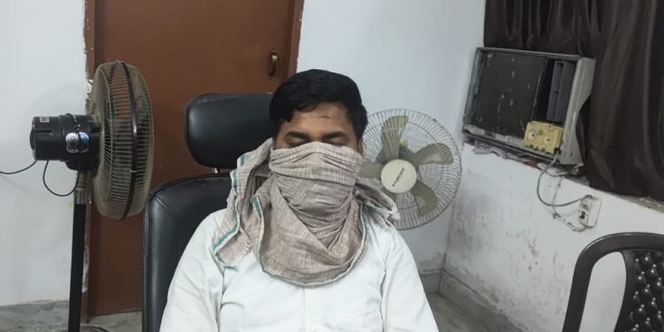 20 हजार की रिश्वत लेते जेई रंगे हाथ गिरफ्तार, ग्राम पंचायत विकास अधिकारी पर भी कार्रवाई की तैयारी