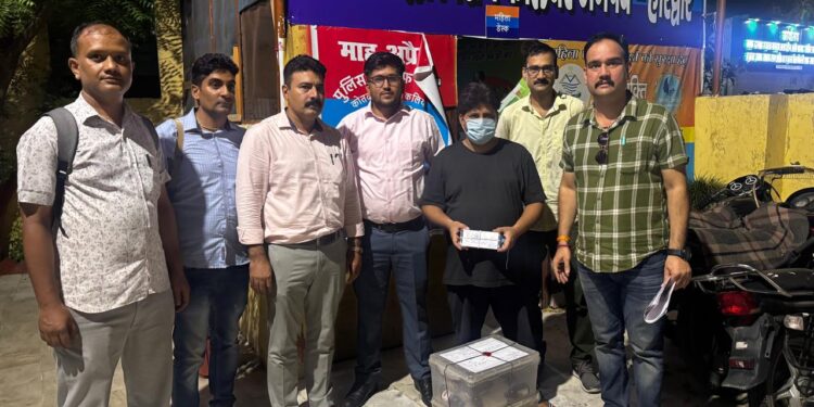 कॉस्मेटिक दुकान की आड़ में चल रहा था नशे का कारोबार, एसटीएफ ने कोडीन सिरप और ट्रामाडोल कैप्सूल के साथ आरोपी दबोचा