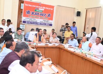 दिशा समिति की बैठक में सांसद अजय भट्ट का सख्त संदेश, बोले— विकास कार्यों में लापरवाही बर्दाश्त नहीं