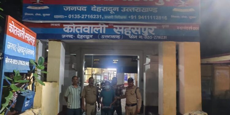 मेडिकल स्टोर से ट्रामाडोल के नशीले कैप्सूल बरामद, संचालक गिरफ्तार