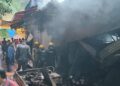 नैनीताल भोटिया मार्केट में सिलेंडर धमाके से दो फास्ट फूड दुकानें राख, फायर टीम ने बड़ी आग पर पाया काबू