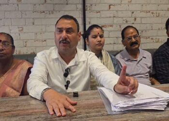 स्मार्ट मीटर पर घमासान, हाईकोर्ट के जज से जांच की मांग