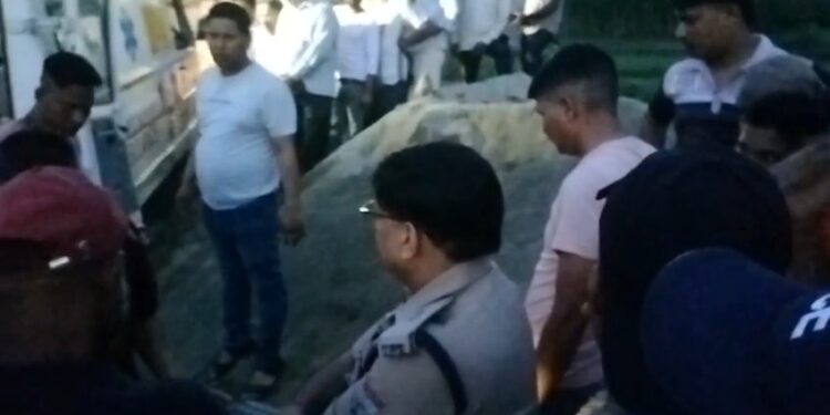 स्टोन क्रेशर में दर्दनाक हादसा: रेत में दबकर मजदूर की मौत, लापरवाही पर उठे गंभीर सवाल