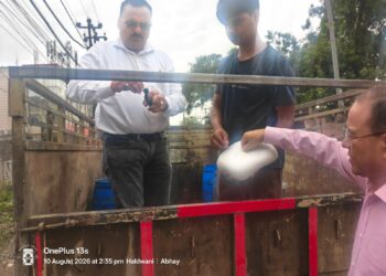 डेयरी कारोबारियों पर खाद्य विभाग की नजर, हल्द्वानी में पनीर-घी के नमूने जांच को भेजे