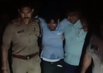 देर रात पुलिस-बदमाश मुठभेड़, पैर में गोली लगने से शातिर बदमाश घायल