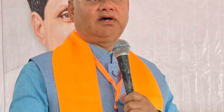वंदे मातरम् पर कांग्रेस के फैसले से गरमाई सियासत, सुरेश भट्ट बोले—‘तुष्टिकरण की राजनीति का प्रमाण’
