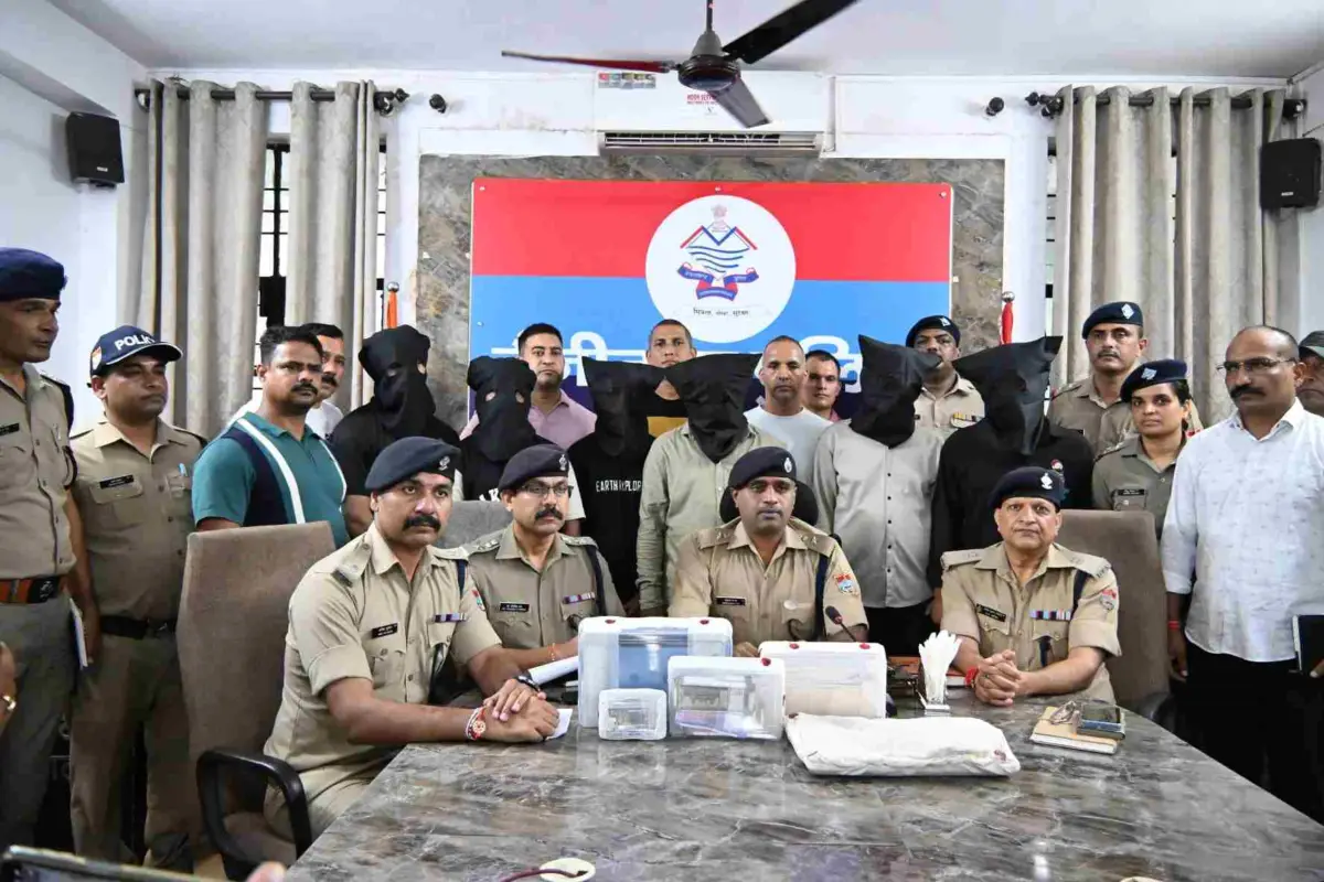 हल्द्वानी में अंतरराष्ट्रीय साइबर सिंडिकेट का भंडाफोड़, 5 करोड़ की ठगी का खुलासा, छह गिरफ्तार