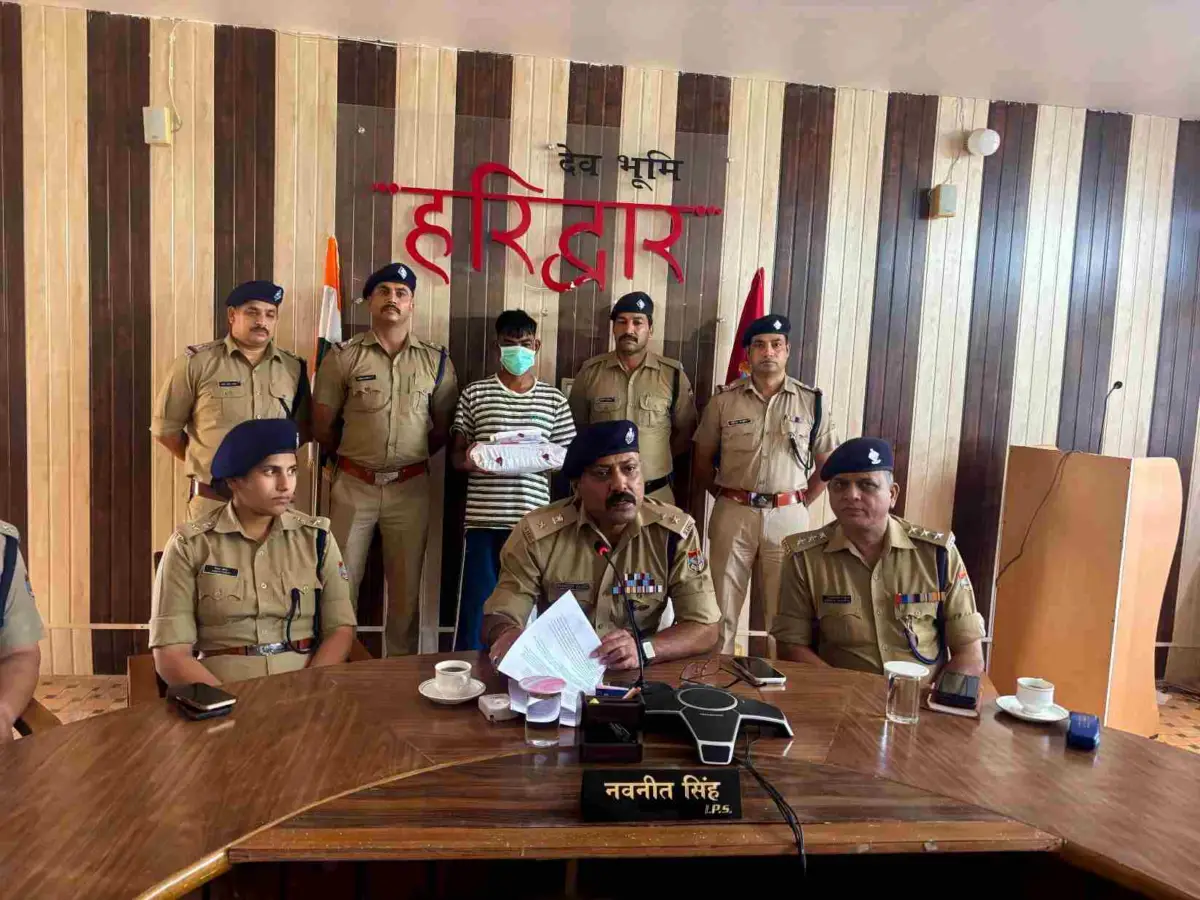 ब्लाइंड मर्डर का खुलासा, पत्नी के प्रेमी की हत्या के आरोप में दंपती गिरफ्तार