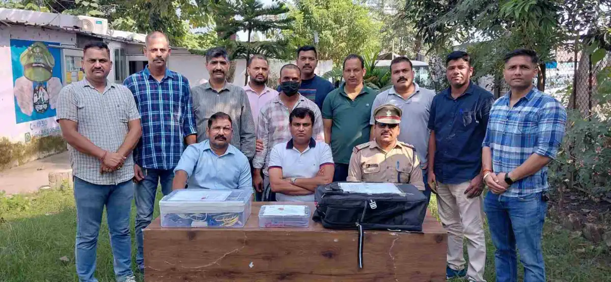 बाजपुर में STF का बड़ा खुलासा: SIM Box से चल रहा था अवैध टेलीकॉम गेटवे