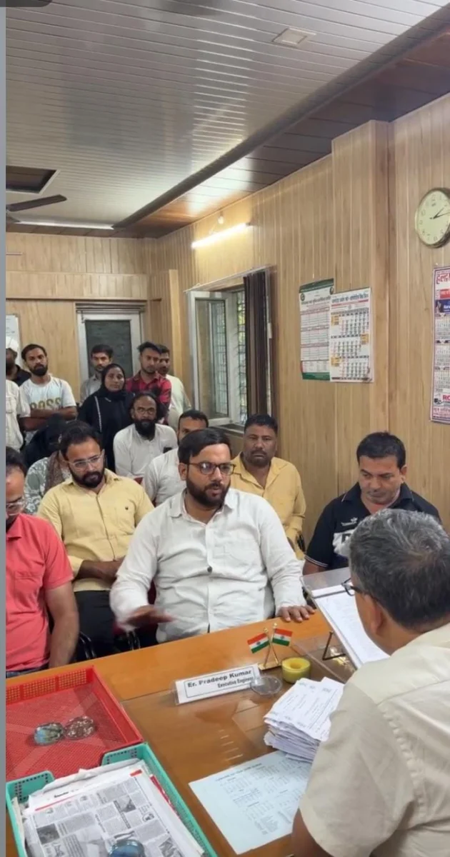 बिजली चोरी के जुर्माने पर 108 लोगों को राहत दिलाने की पहल, दोबारा असेसमेंट की मांग